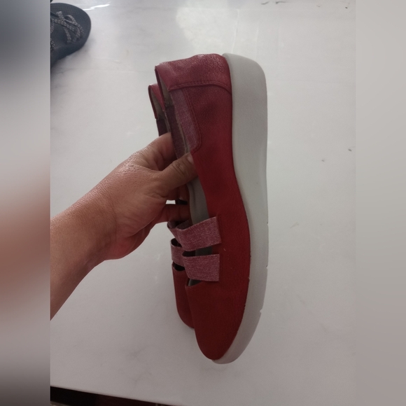 Clarks Shoes for women size 7.5 - Picture 2 of 5